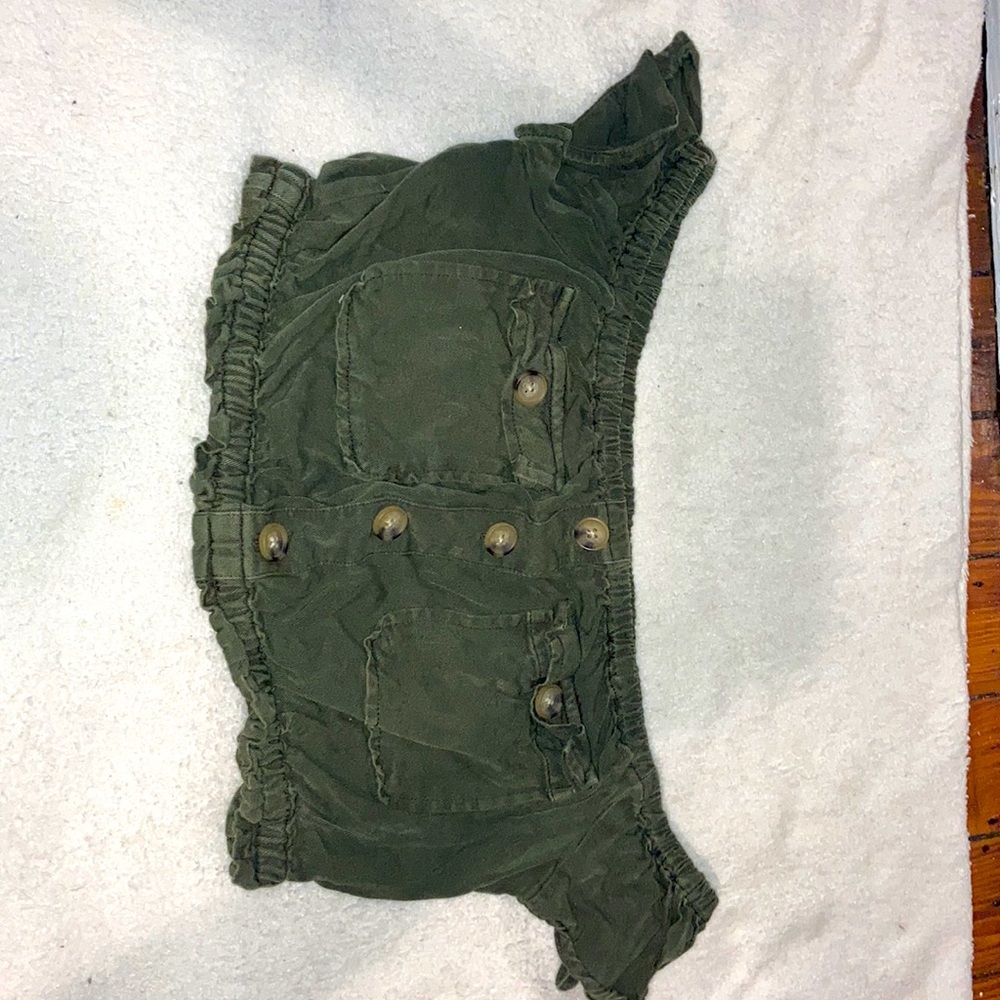 Green crop top